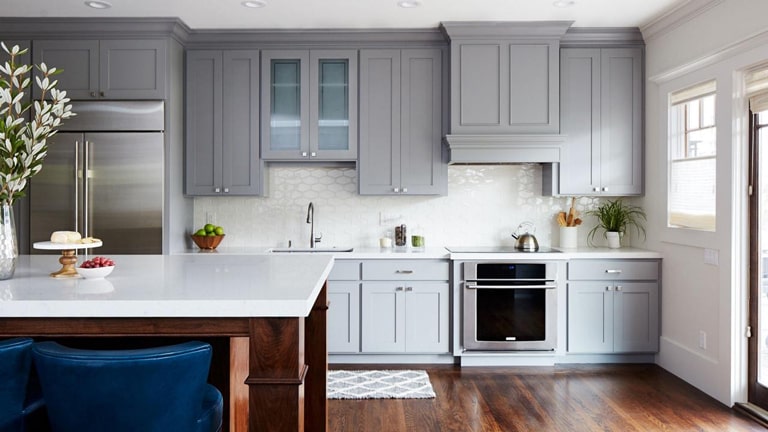 8 Best Tips to Upgrade Your Old Kitchen Cabinets