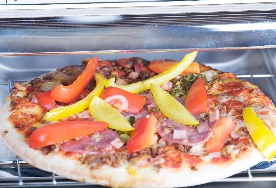 How to Make Crispy and Delicious Pizza on the Grill